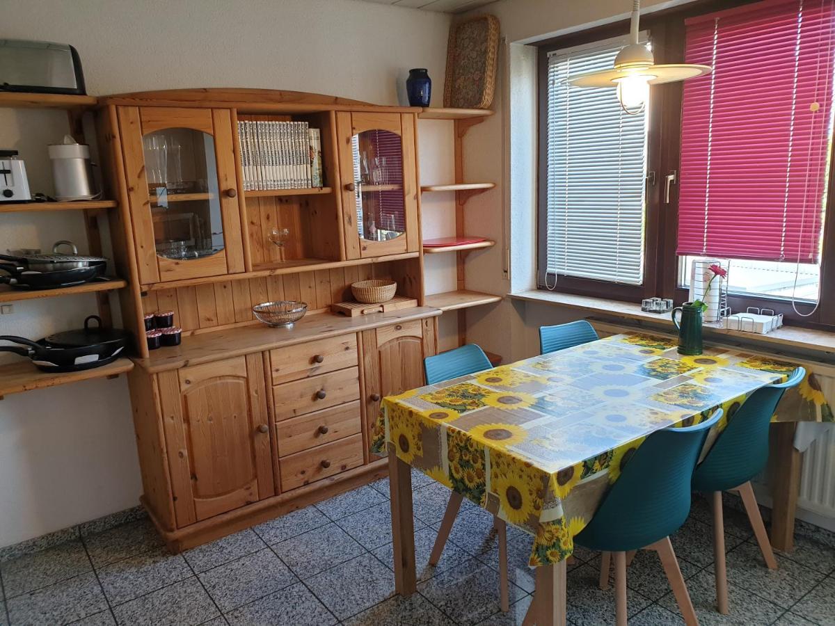 Wohnung Fuer 4 Personen, 2 Schlafzimmer, 2 Parkplaetze, Wlan Constança Exterior foto
