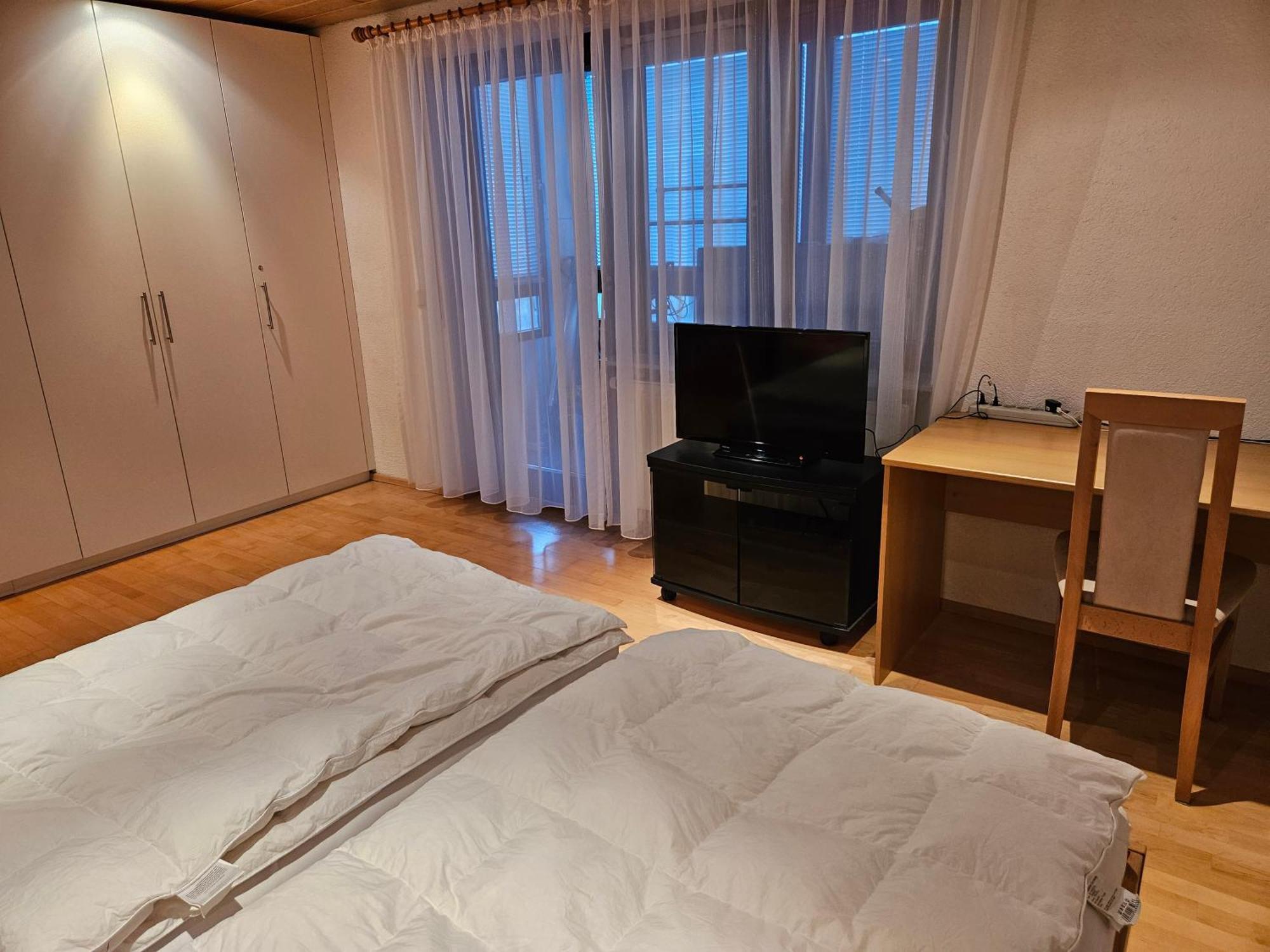 Wohnung Fuer 4 Personen, 2 Schlafzimmer, 2 Parkplaetze, Wlan Constança Exterior foto